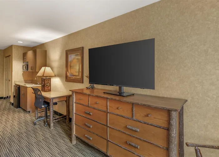 Western Kelly And Hotel 3*