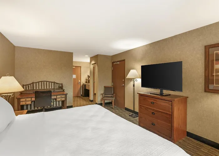 Western Kelly And 3* Fargo