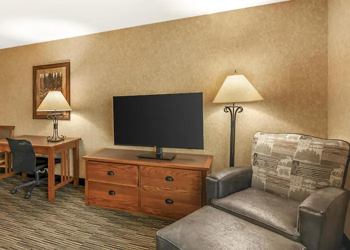 Western Kelly And Hotel 3*